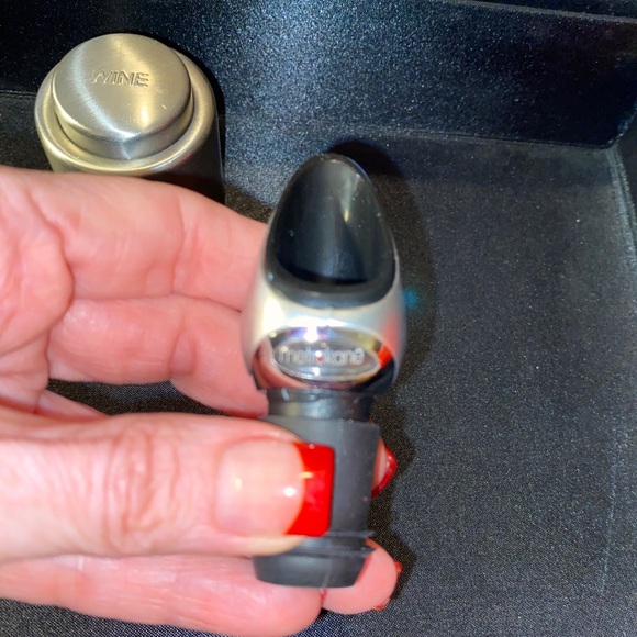 4 Bar tools: strainer, pourer, aerator, stopper - Picture 6 of 13